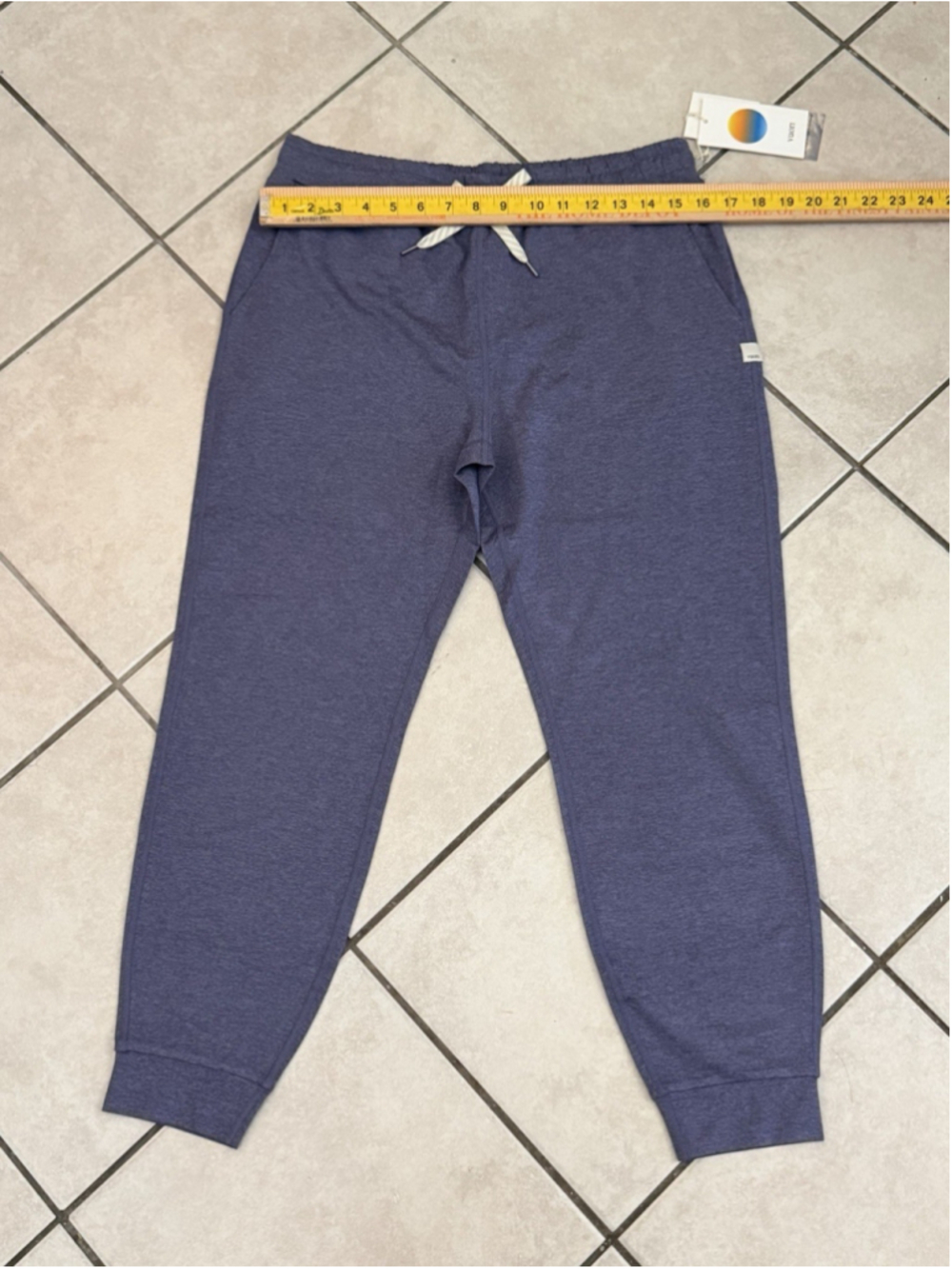 VUORI PERFORMANCE JOGGER 25” COSMIC HEATHER SIZE MEDIUM - Picture 7 of 9